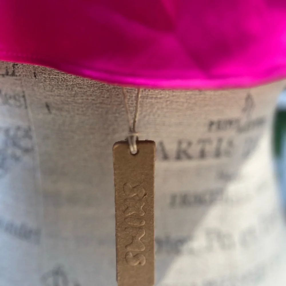 SKIMS Pink Ruffle Bra Intimates - Picture 7 of 12